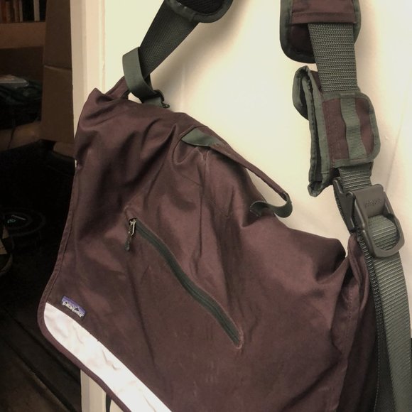 Patagonia Bags Patagonia Large Messenger Bag W Laptop Case Poshmark
